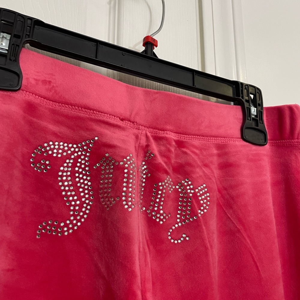 Juicy Couture Velour Tracksuit Set – Watermelon Red – Size M – NWT - Picture 6 of 8